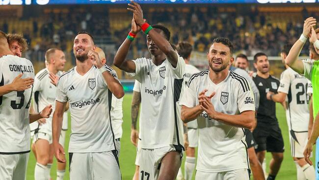 Màn thư hùng giữa Ferencvarosi TC vs FC Noah